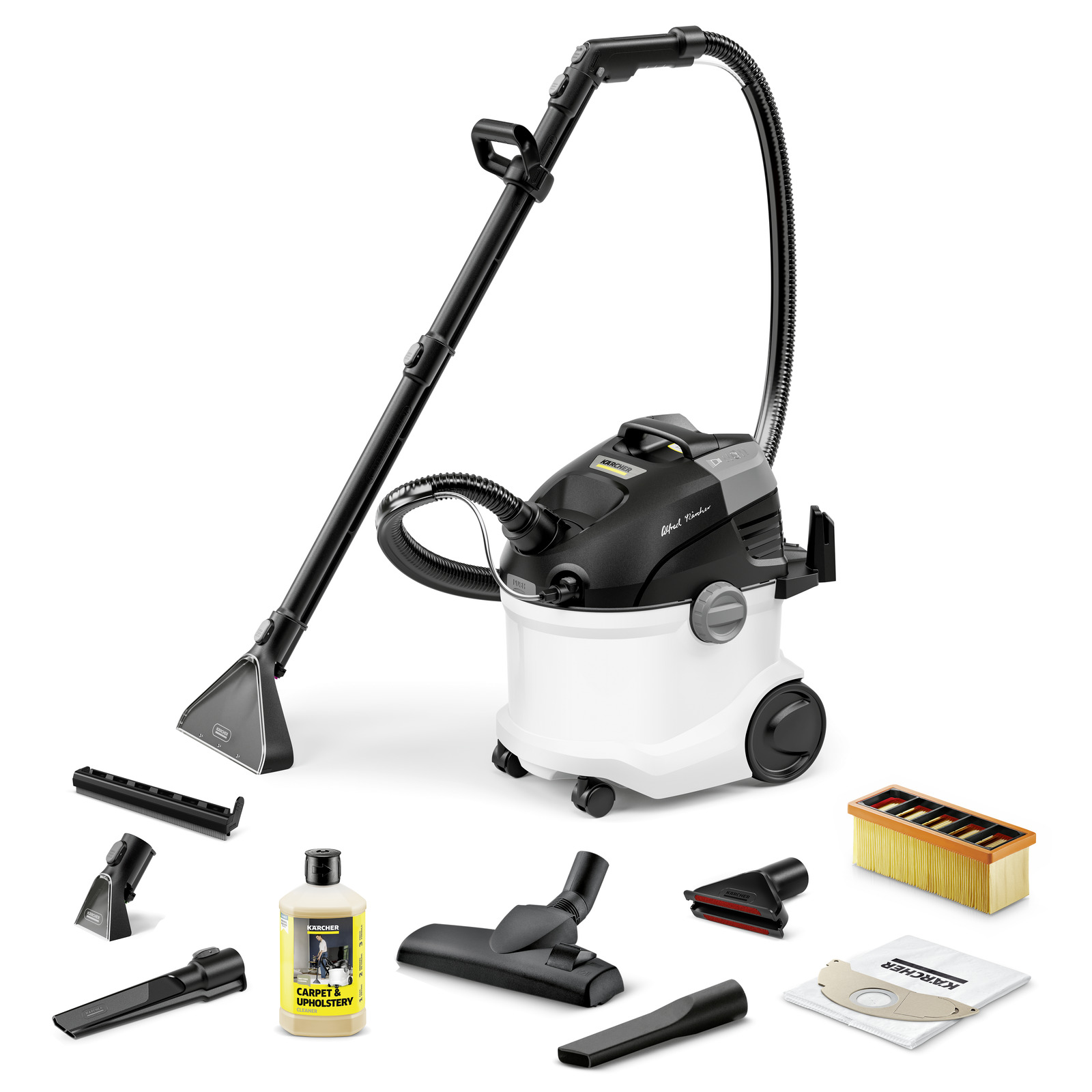Aspirator Kärcher cu accesorii diverse, inclusiv duze, filtru, detergent pentru covoare și tapițerie, pe fundal alb.